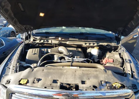 2017 Ram 1500 Big Horn 4X4 5'7 Box z USA, uszkodzony, nr VIN 1C6RR7LT0HS834837